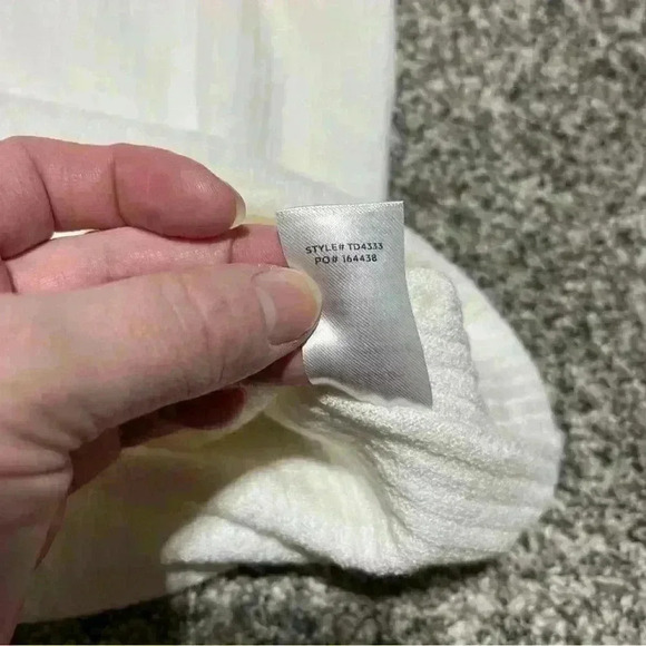 Lulus Tank Top Womens M White Fuzzy Ribbed Square Neck - Picture 6 of 8